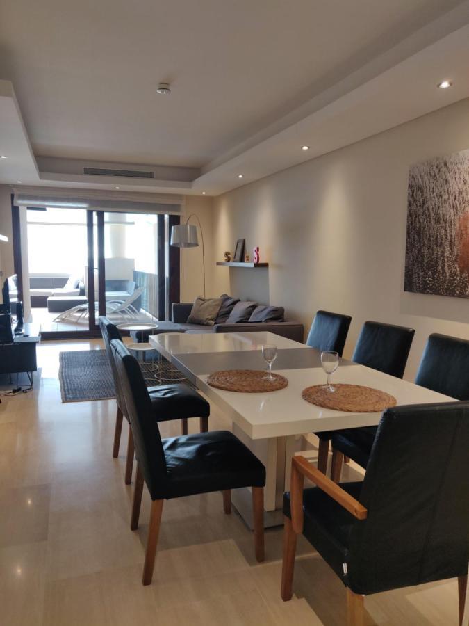 Bahia De La Plata Seafront Lägenhet Estepona Exteriör bild